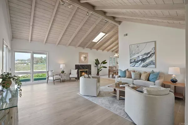 Solana Beach, CA 92075,634 E Circle DR