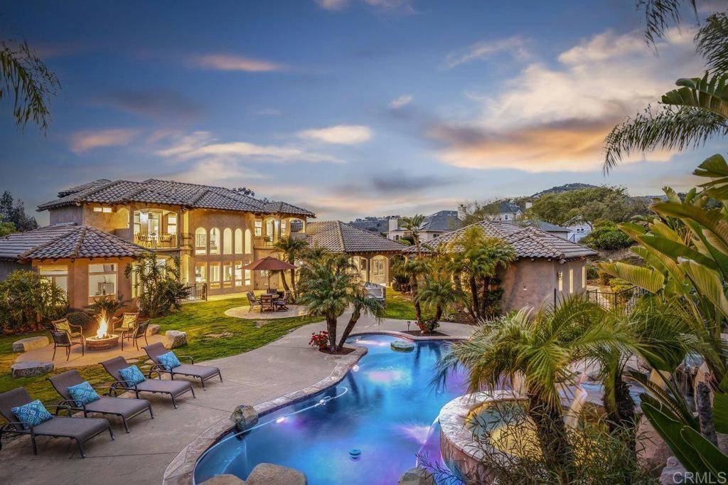 Poway, CA 92064,13521 Whitewater DR