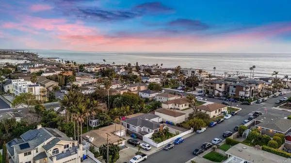 Carlsbad, CA 92008,251 Redwood AVE