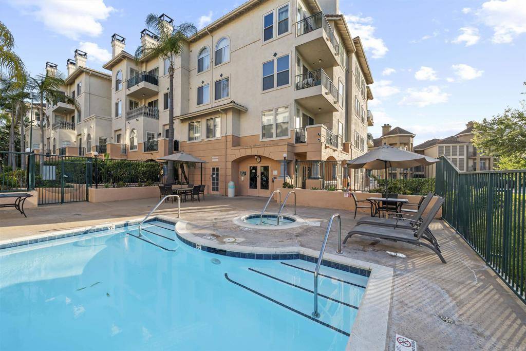 San Diego, CA 92108,640 Camino De La Reina #1309