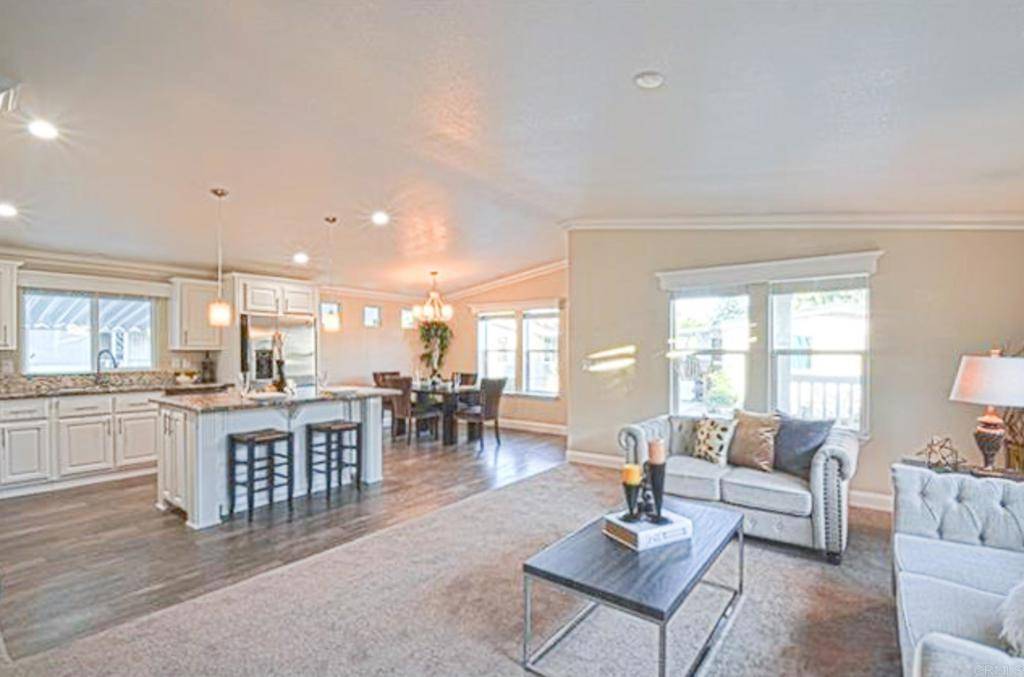 Escondido, CA 92027,2700 E Valley Parkway E #64