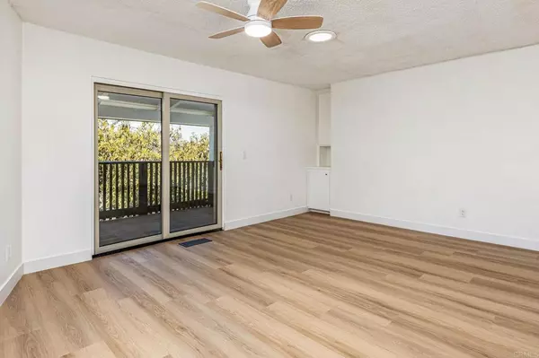 Escondido, CA 92026,1523 Nob Hill DR