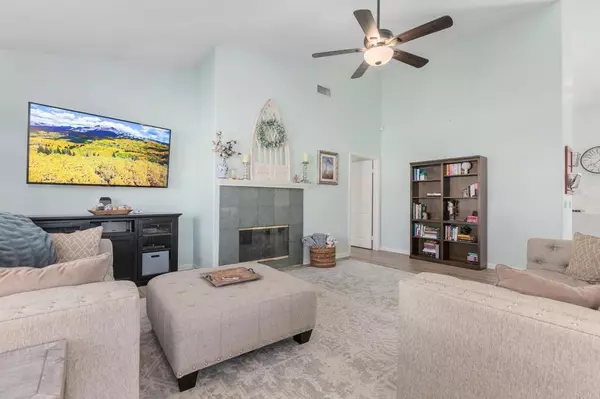 Poway, CA 92064,13625 Holly Oak WAY