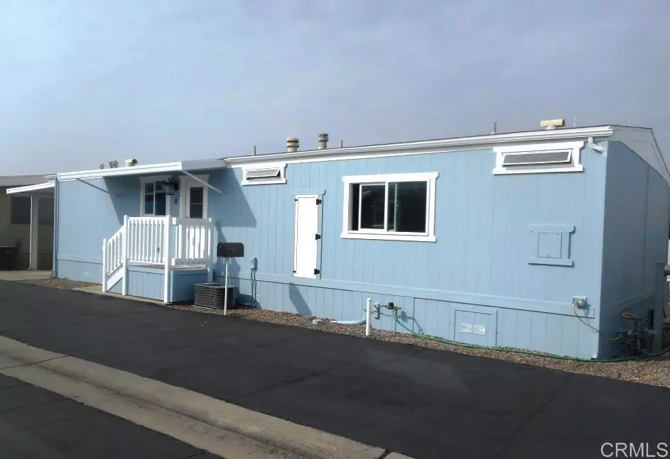 Escondido, CA 92027,211 N Citrus AVE #22