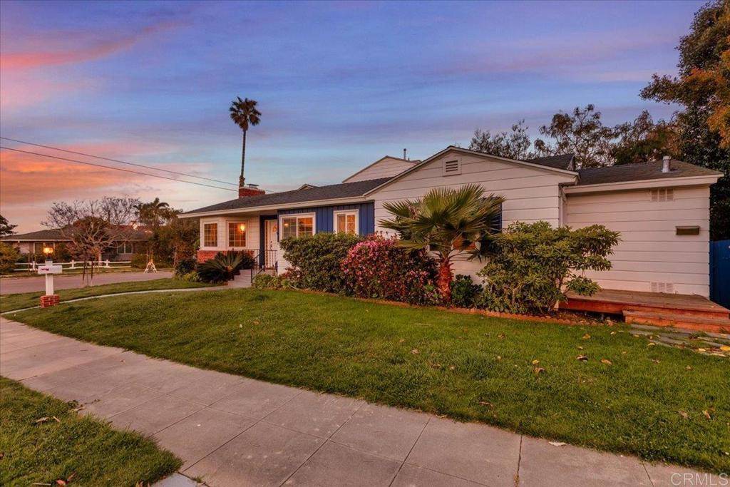 San Diego, CA 92107,1045 Tarento DR