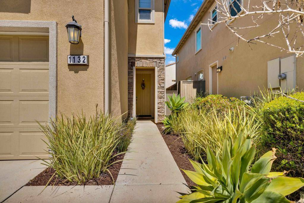 Vista, CA 92084,1132 Cherry Tree LN