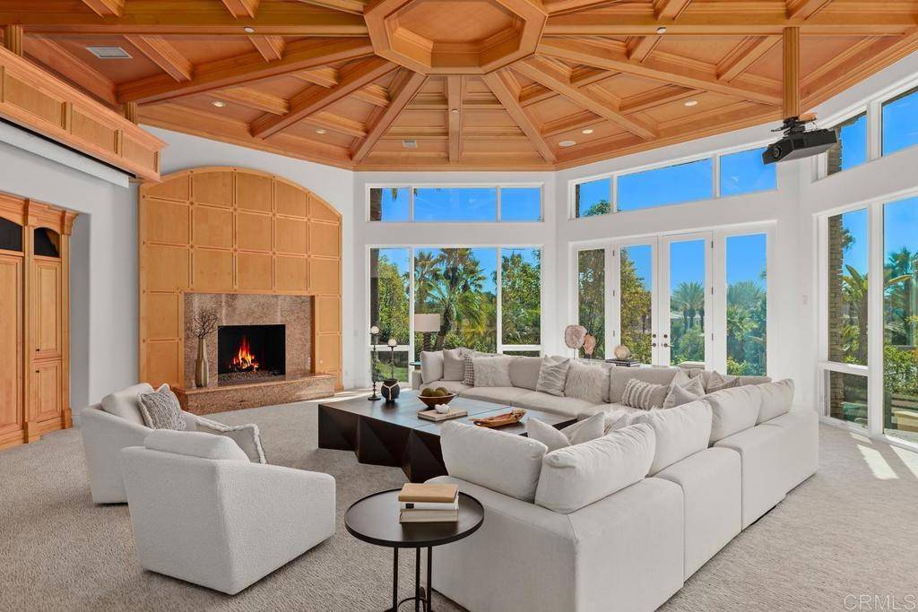 Rancho Santa Fe, CA 92067,6868 Spyglass LN