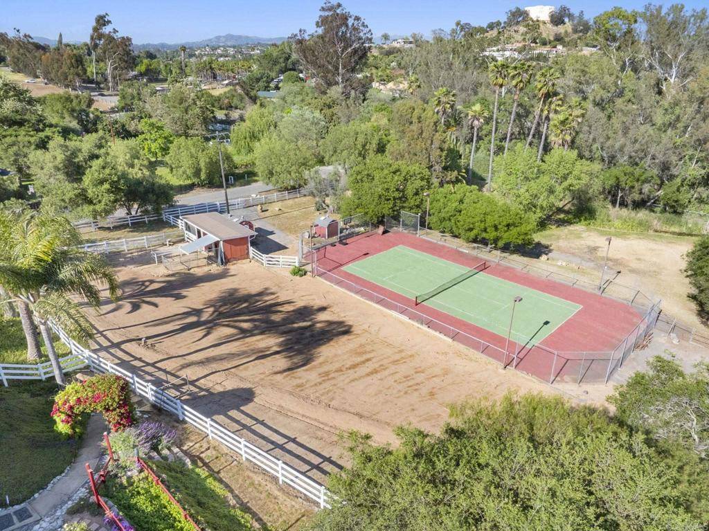Fallbrook, CA 92028,3223 Olive Hill RD