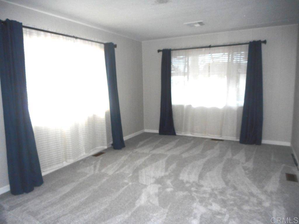 Escondido, CA 92027,211 N Citrus AVE #135