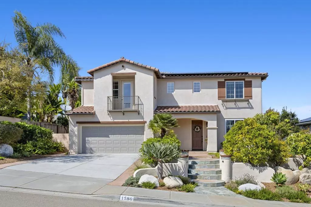 Carlsbad, CA 92011,1580 Martingale CT