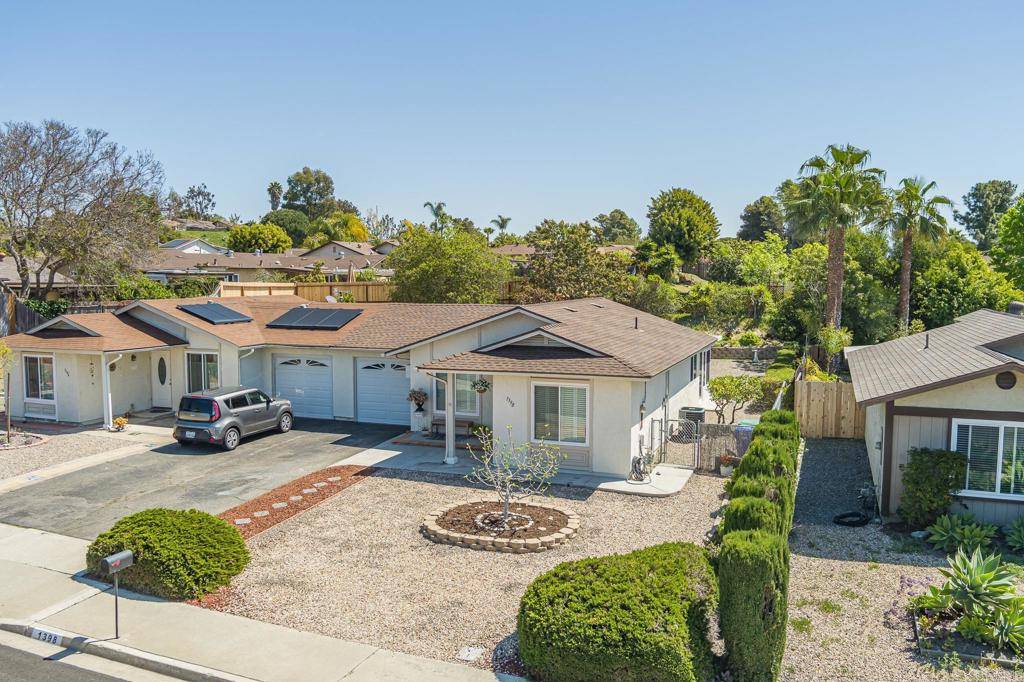 Oceanside, CA 92056,1398 Panorama Ridge RD