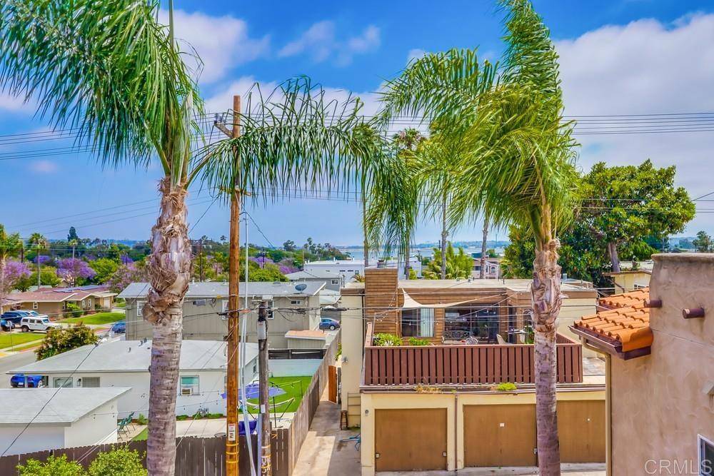 San Diego, CA 92109,2167 Grand AVE