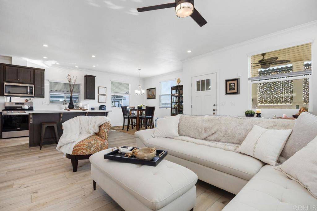 166 Horizon Lane, Oceanside, CA 92056