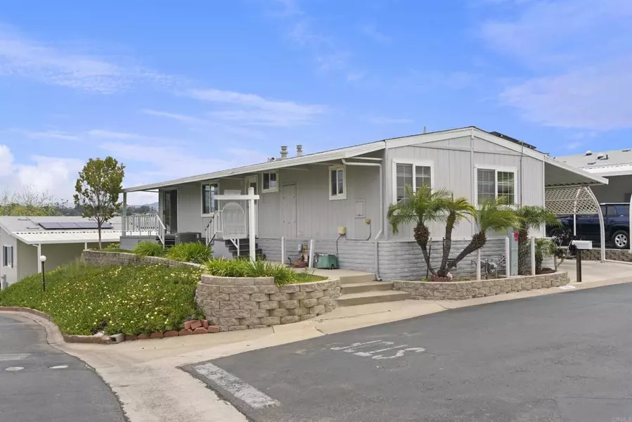 525 W El Norte Pkwy #SPC 260, Escondido, CA 92026