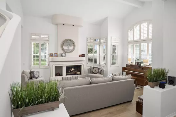 Oceanside, CA 92056,4992 Lassen Drive