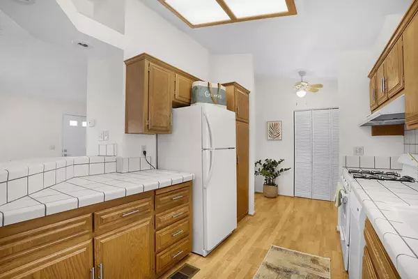 San Marcos, CA 92078,2010 W San Marcos BLVD #17