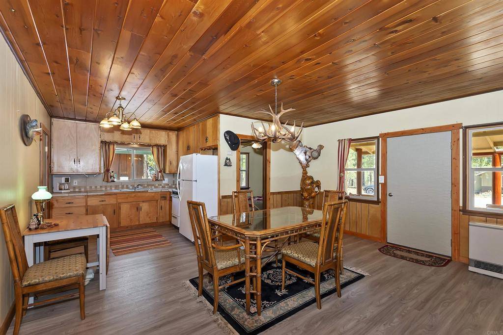 Big Bear Lake, CA 92315,39791 Forest RD