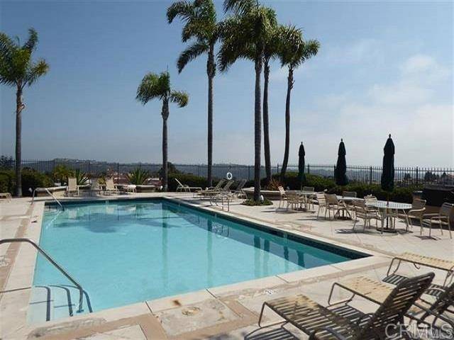 Carlsbad, CA 92011,7275 Surfbird CIR