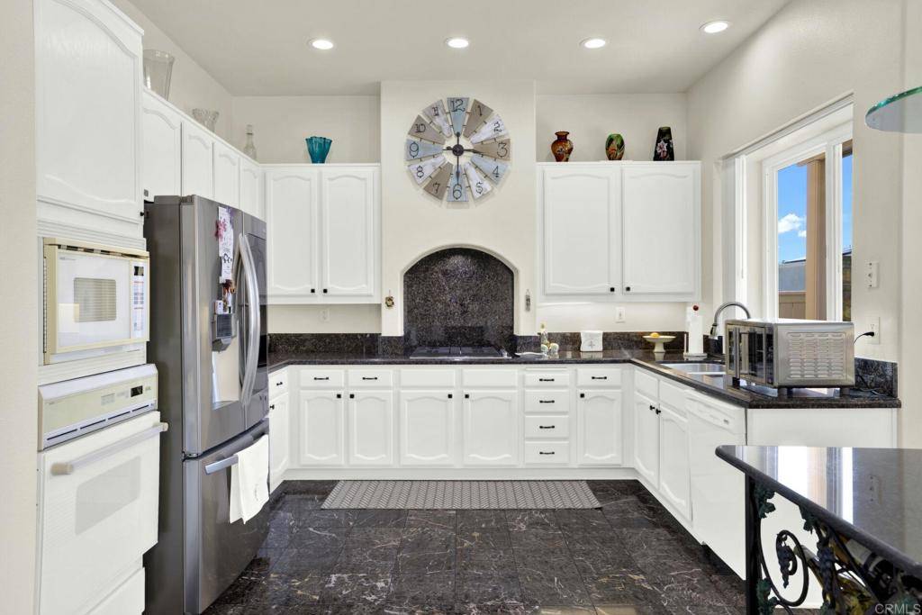 San Diego, CA 92128,14082 Montfort Ct