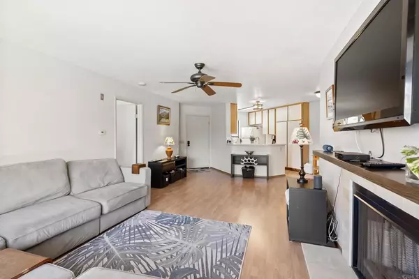 San Diego, CA 92126,9725 Mesa Springs WAY #176