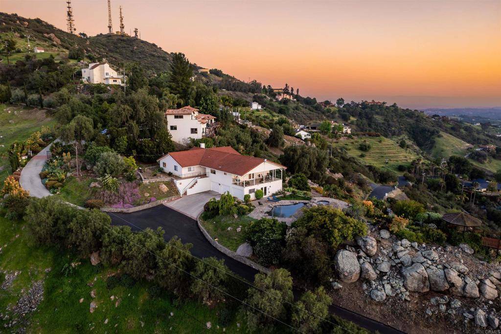 3365 Red Mountain Heights DR, Fallbrook, CA 92028