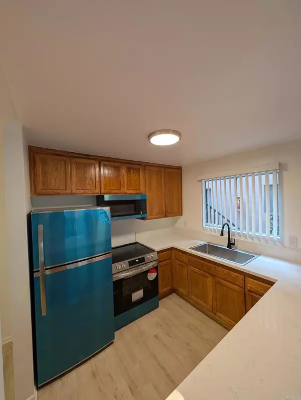 Escondido, CA 92026,1050 Rock Springs RD #146