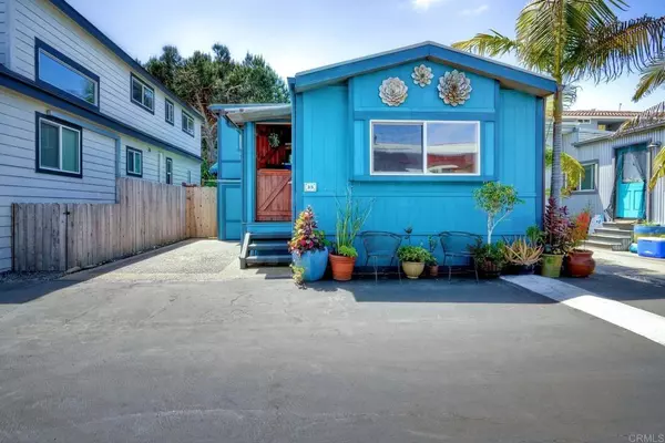 Encinitas, CA 92024,123 Jasper ST #35