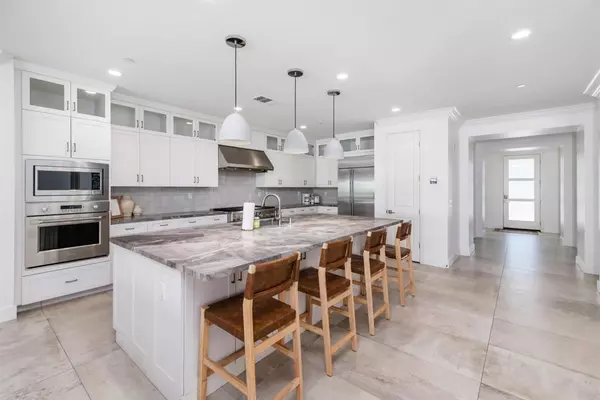 Carlsbad, CA 92008,1204 Lanai CT