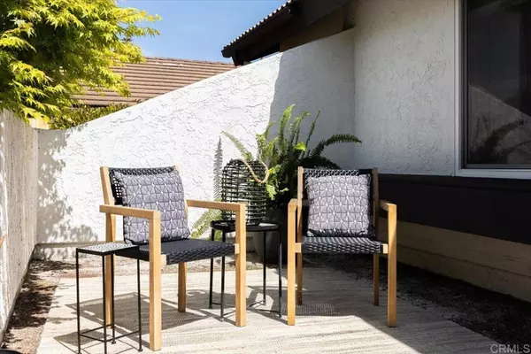 Carlsbad, CA 92009,3023 Segovia WAY