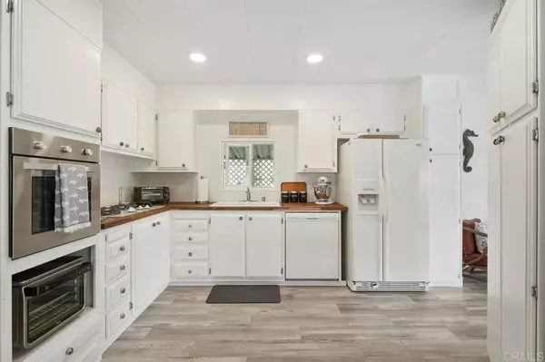 Vista, CA 92081,2130 Sunset DR #117
