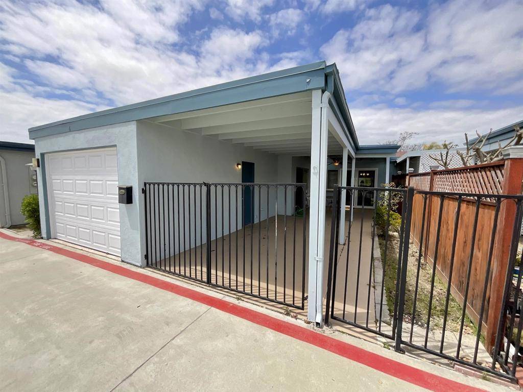 3839 Vista Campana S #6, Oceanside, CA 92057