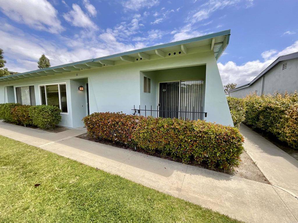 Oceanside, CA 92057,3839 Vista Campana S #6