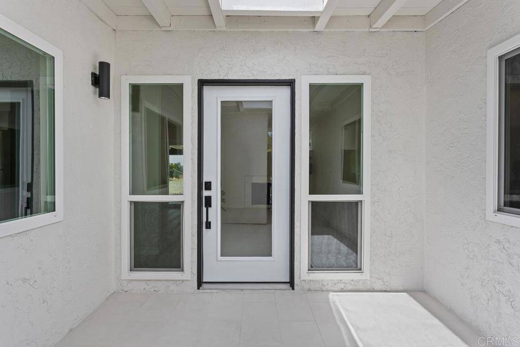 Escondido, CA 92026,1417 San Carlos PL