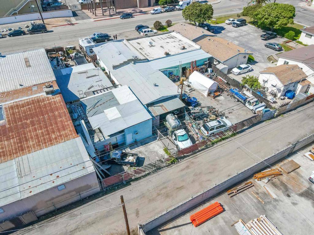 Escondido, CA 92025,629 33 W 5th AVE