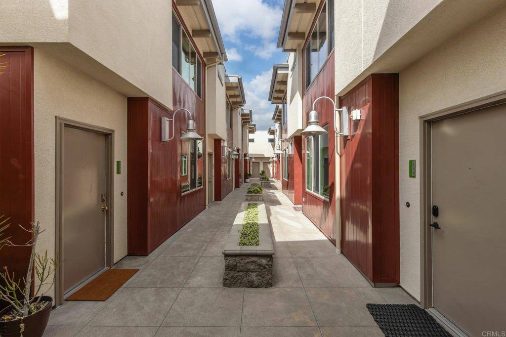 Encinitas, CA 92024,687 S Coast Highway 101 #232