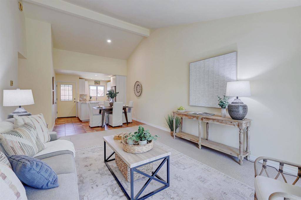Encinitas, CA 92024,1982 Fairlee DR
