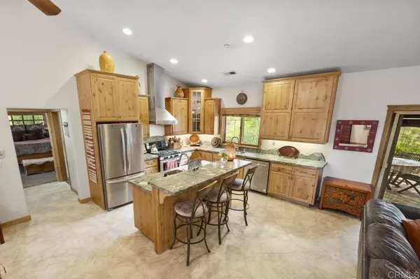 Ramona, CA 92065,884 Rykers Ridge RD