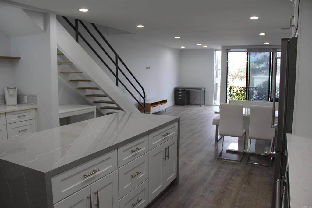 Encinitas, CA 92024,922 Sealane DR #B