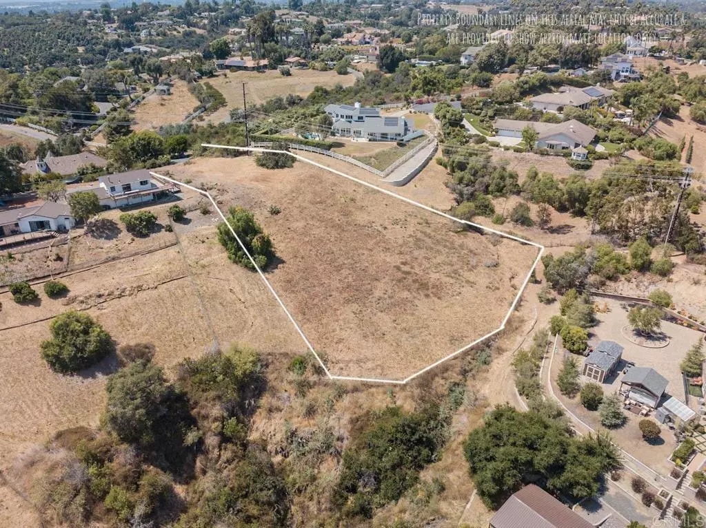Fallbrook, CA 92028,0 Esterlina DR