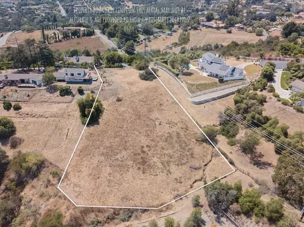 Fallbrook, CA 92028,0 Esterlina DR