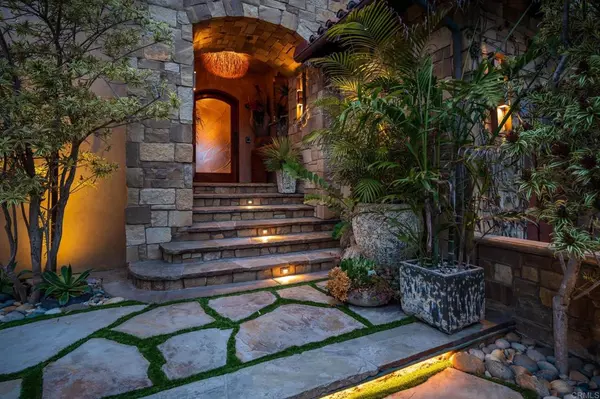 Carlsbad, CA 92008,5019 Tierra Del Oro