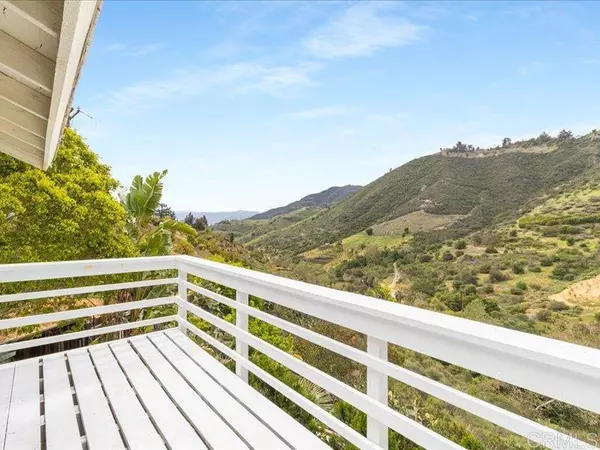 Fallbrook, CA 92028,10071 Gomez Creek RD