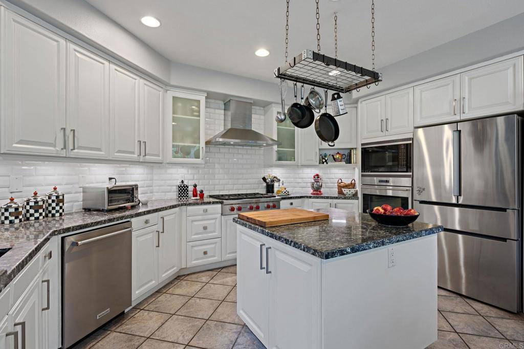 San Diego, CA 92130,5054 Seachase Way