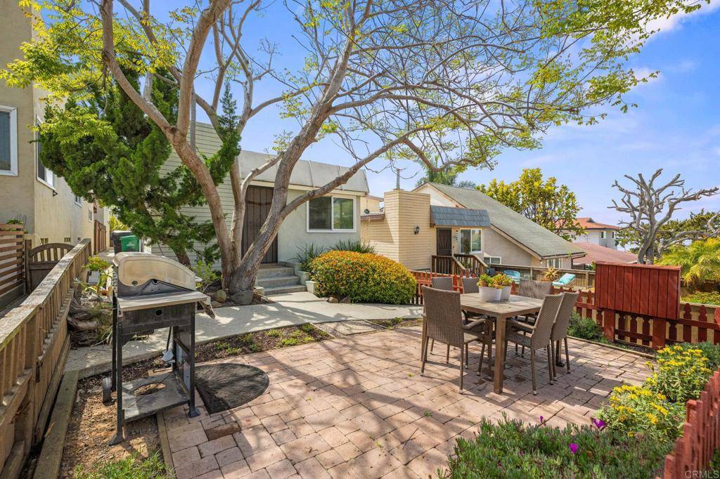 San Diego, CA 92107,4569 71 Narragansett AVE
