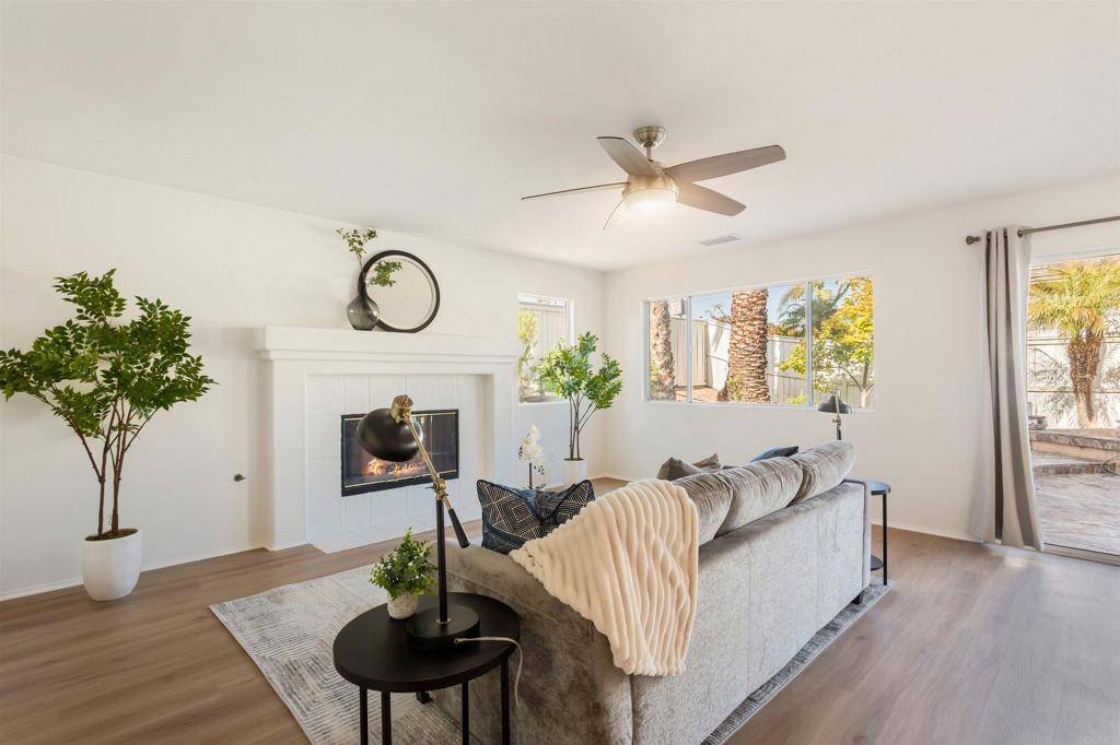 Oceanside, CA 92057,308 Arlington DR