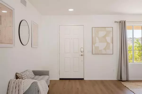 Oceanside, CA 92057,308 Arlington DR