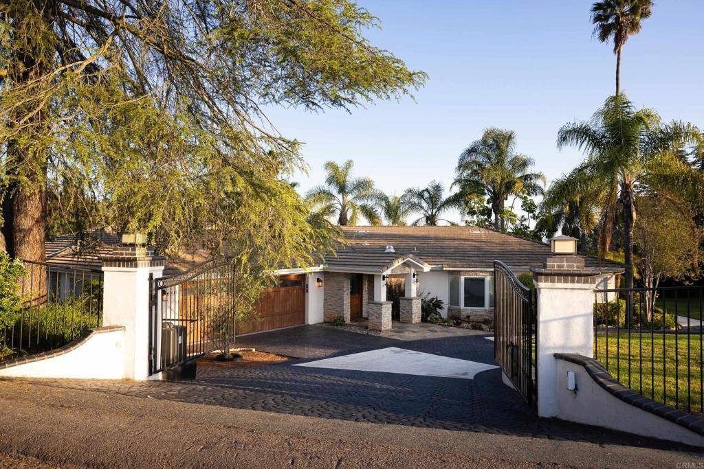 Poway, CA 92064,15017 Skyridge RD