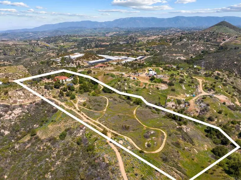10845 Mystery Mountain RD, Valley Center, CA 92082
