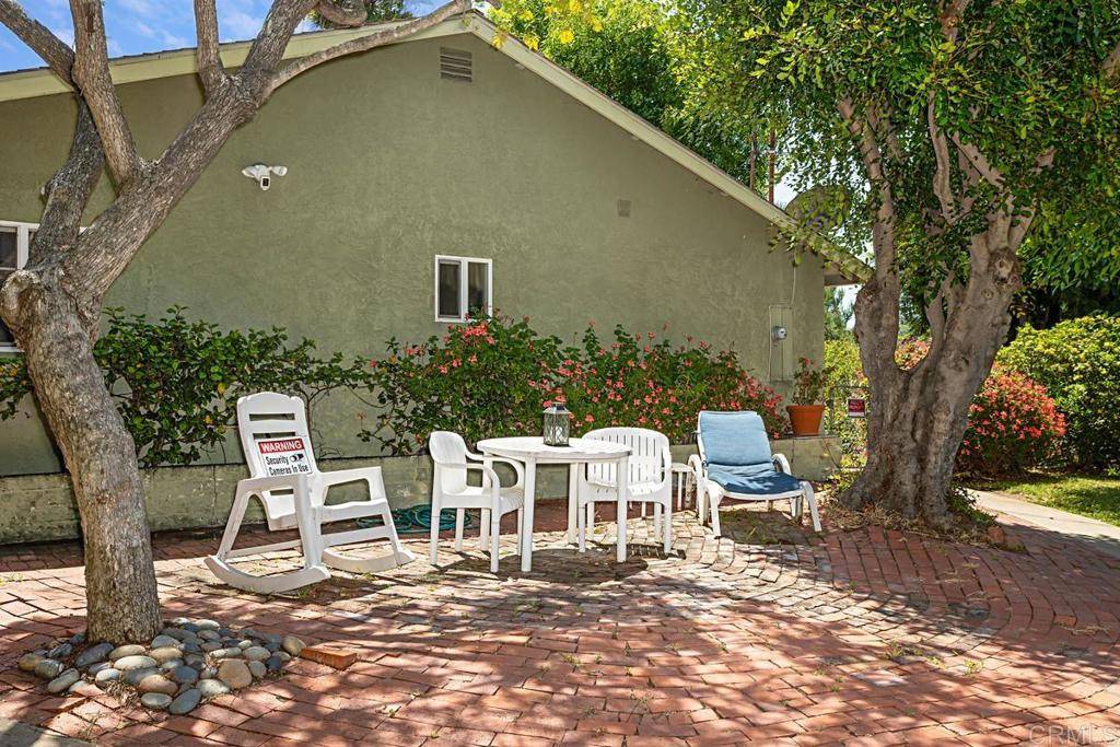 Vista, CA 92083,801 19 W Vista Way