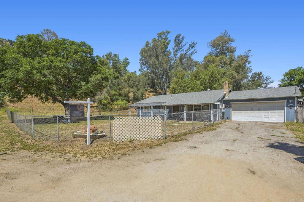 10684 Oak Creek, Lakeside, CA 92040